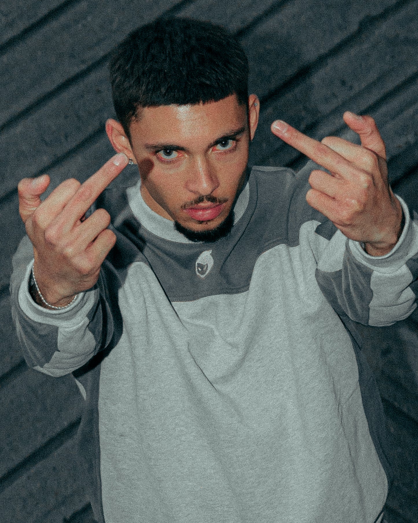 TWO TONE CREWNECK